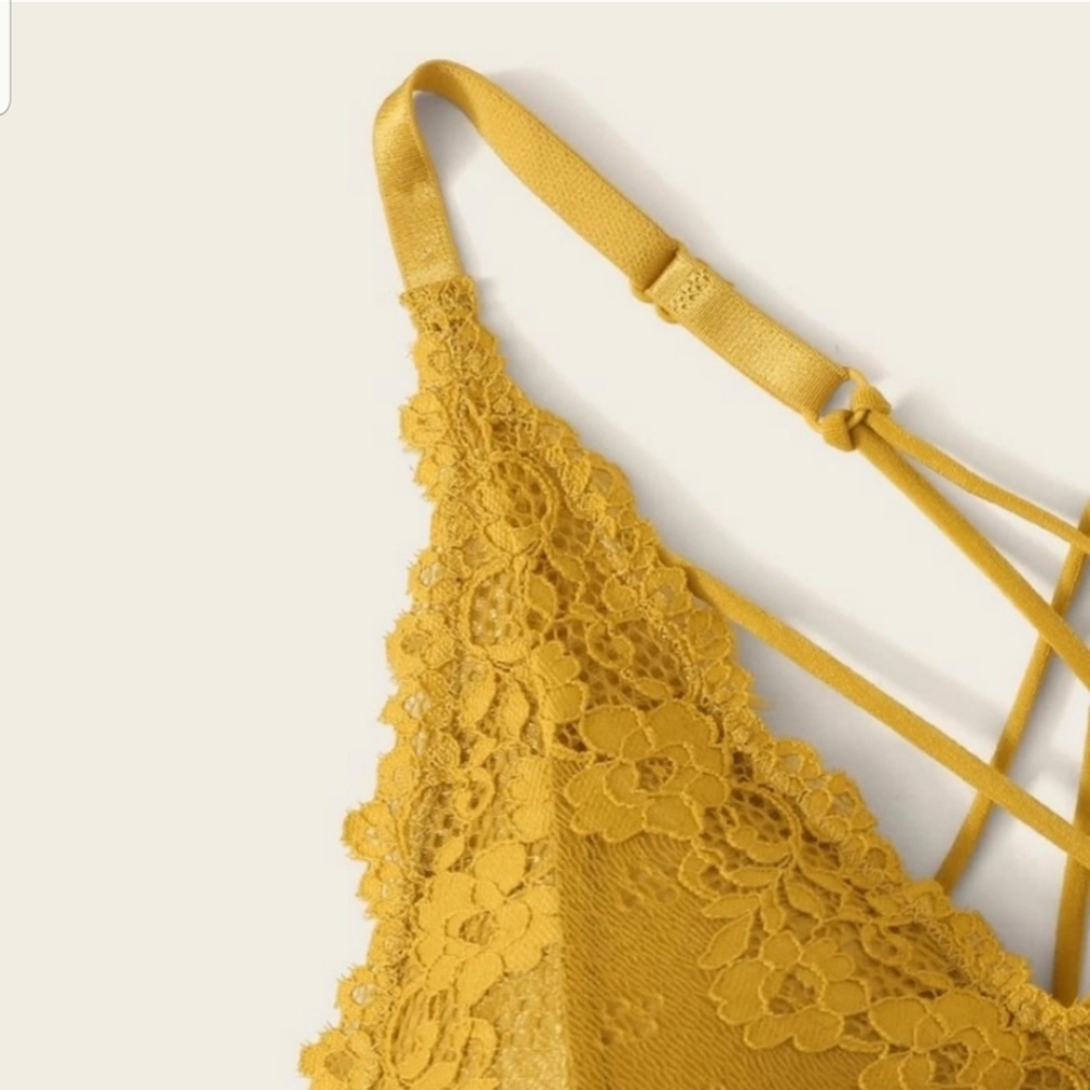 *Lace Bralette * - Picture 3 of 4